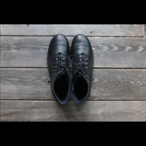 Gudrun Sjoden Swedish designs Black leather lace up boots size 38 NWT